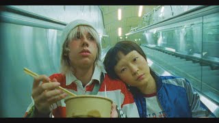 ¿CUÁNTO TIEMPO NOS QUEDA? Lyrics English Translation