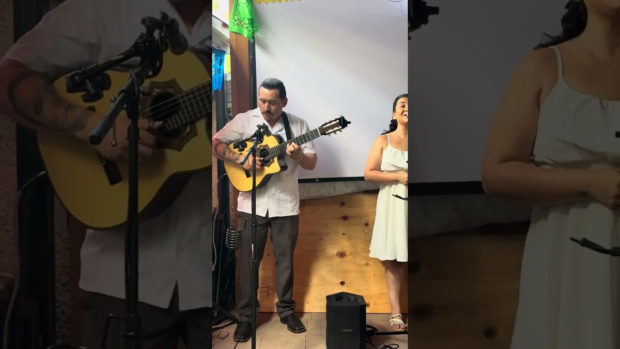 Promotional video thumbnail 3 for El Chagito Boleros