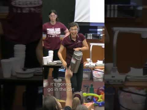 Ready for a big cloud?! These kids sure were! #physics #funny #fyp #reels #shorts #shortsvideo