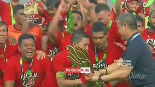 Download lagu Detik detik Persija angkat piala gojek liga 1 bersama Bukalapak  2018 mp3