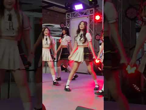 [Fancam] Peach You - I Peach U (Katann Peachyou Focus) at Back To School Back To U!
