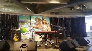 Tess Henley at Rhapsody, &quot;Jump&quot; (live)