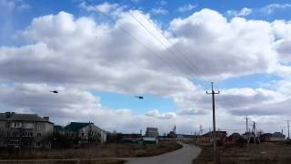 preview picture of video 'Mi-8's Mi-24's over Alexeyevka, Belgorod Oblast - April 2, 2014'