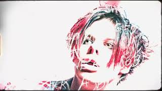 Musik-Video-Miniaturansicht zu I Cry 2 Songtext von Yungblud