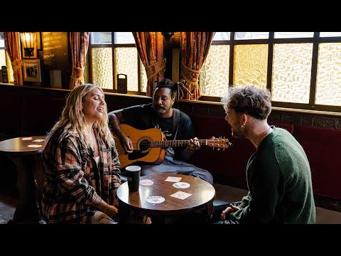 Ella Henderson x Tom Grennan - Let's Go Home Together  [Official Live Video]