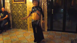 Seoul Bellydance Haflas - Male belly dancer Zahur 