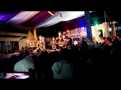 pentas seni di balai desa ngabab senam maumere karensa,dinda,andin,bunga