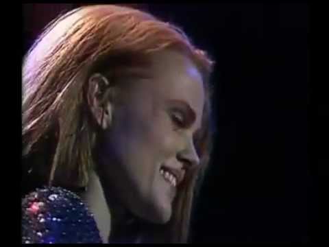 Belinda Carlisle - Runaway Live 1990 (Full Concert)