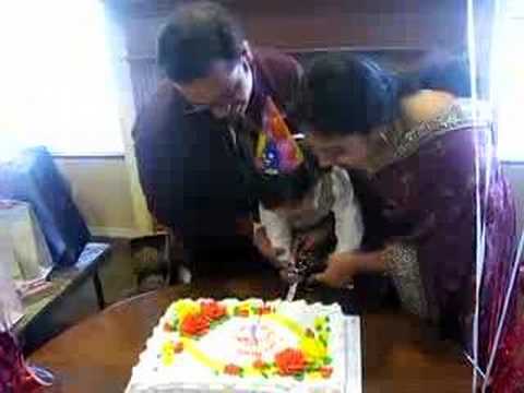 Praneet's 1st Birth Day -Cake cutting