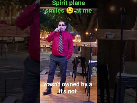 Spirit Airlines planes had hydraulics 😭✈️ #shorts #comedy #funny #standup #spirit