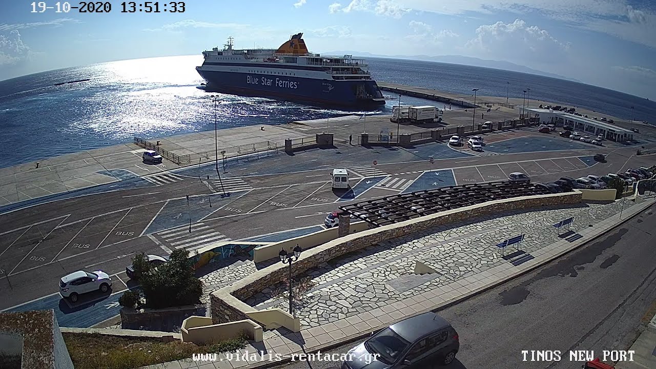 Live webcam view of Tinos Ferry Port and Harbor