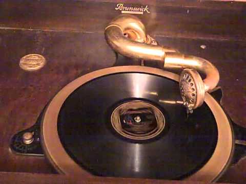 BEN BERNIE'S HOTEL ROOSEVELT ORCH. - HEADIN' FOR LOUISVILLE - ROARING 20'S BRUNSWICK CORTEZ