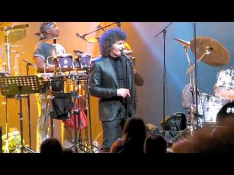 4/4 Gino Vannelli & the Dutchbeaters 'I Just Wanna Stop ...People Gotta Move' @ the Hague Jazz 2010