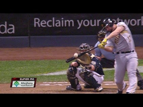 PIT@MIL: Sanchez scores Alvarez with a double