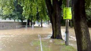 preview picture of video 'Hochwasser 2010 in Löbau; Görlitz und Zittau trafs besonders hart...'