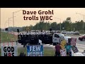 Foo Fighters (Dave Grohl) troll the Westboro Baptist Church
