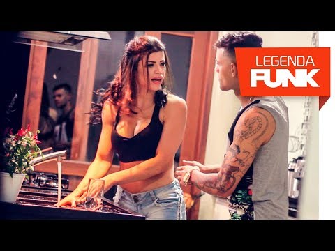 MC Calf Part. InVersos - Não Vou (Videoclipe Oficial)