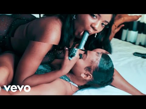 Street Gena, Alpha Pi - Mucho Dinero (Official Video)