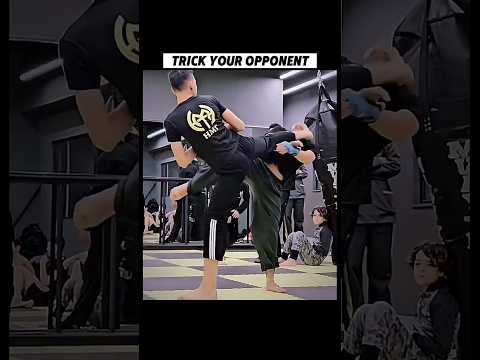 TRICK YOUR OPPONENT | Smart Feints & Fight IQ Techniques 🥊🧠