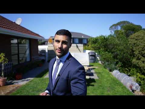 61 Satara Crescent, Khandallah