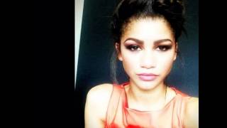 Zendaya~Putcha body down