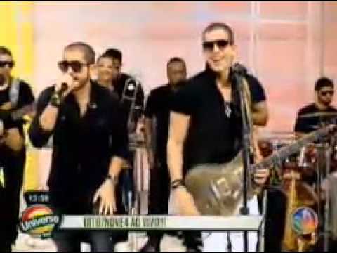 Banda Oito7Nove4 Progama Universo Axé SBT ( Música-Verão 2015- Dereré )