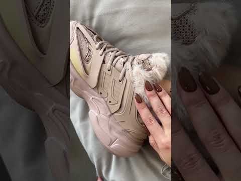 Жіночі зимові стильні кросівки, жіночі зимові кросівки, зимові кросівки для дівчини - фото 1 - id-p2371789302