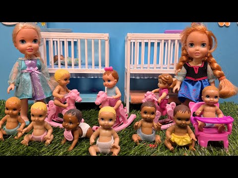 So many babies ! Elsa & Anna toddlers at Barbie's daycare