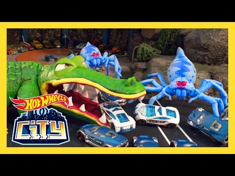 CLASH OF THE CREATURES! | Hot Wheels City: Season 2 | Episode 9 | @HotWheels