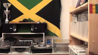 Luciano - Moving On (only a smile riddim)