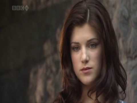 MAG-"It's a jungle out there"-theme from Aussie TV series underbelly. Contains S3 clips.