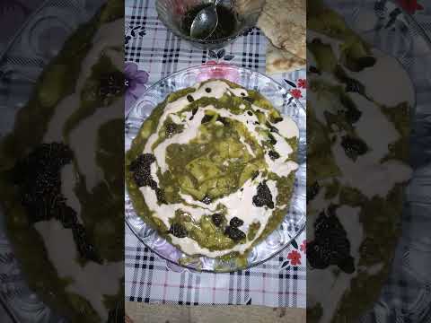 زنگوله رو بزن،،آش لَخشَک ،،نیم کیلو عدس+ یک کیلو سبزی آش+ سیرو پیاز فراوان+ادویه+  لخشک (رشته پهن)