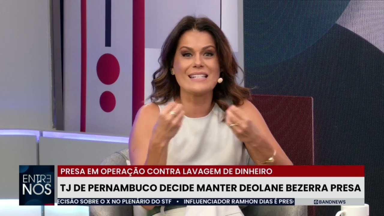 Adriana Araujo comenta sobre os "influenciadores da ostentação"