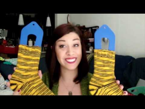 Bad Wolf Girl Sits & Knits Episode 25