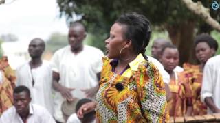 Download lagu Bukaala Twesitule Troupe - Bana Uganda Banange - The Singing Wells project mp3