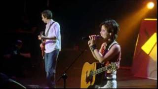 The Cranberries - Waltzing Back (Live in Paris 1999)