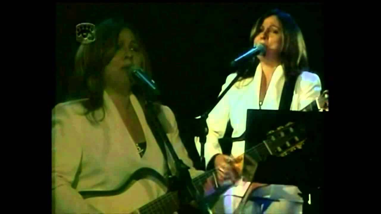 Liuba Maria Hevia - Con los hilos de la luna (en directo)