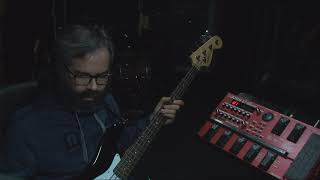 Video thumbnail for Boss GT-6B + Squier Affinity Bass Demo by gtrdrumsplayerduarte
