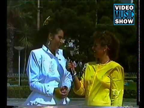 Necla Akben'den Kirvecan Fıkrası (Ayşe Egesoy 80'ler TV1 Nostalji)