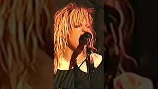 This is by far the saddest hole show I feel so bad for her #music #blowup #viral #song #courtneylove