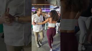 Download lagu Dimitri Sensitive & Chloé - Amor sin condicion (reckless love) [ft. Mr. Don] - DJ Soltrix mp3