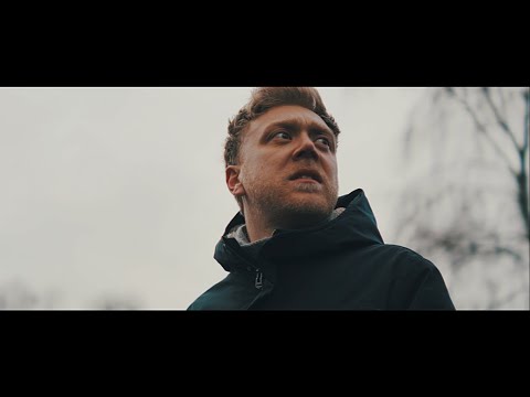 Perfectparachutepicture - The Stream (Official Video)