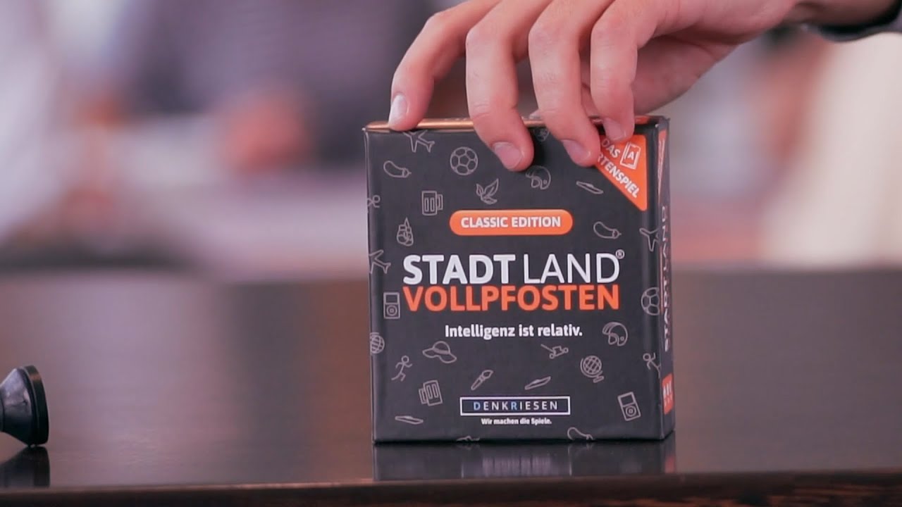 Denkriesen Party game STADT LAND VOLLPFOSTEN – Das Kartenspiel Junior