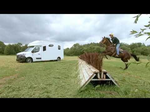 Paragan Horseboxes & Josef Váňa Jr. - A new horsebox handover