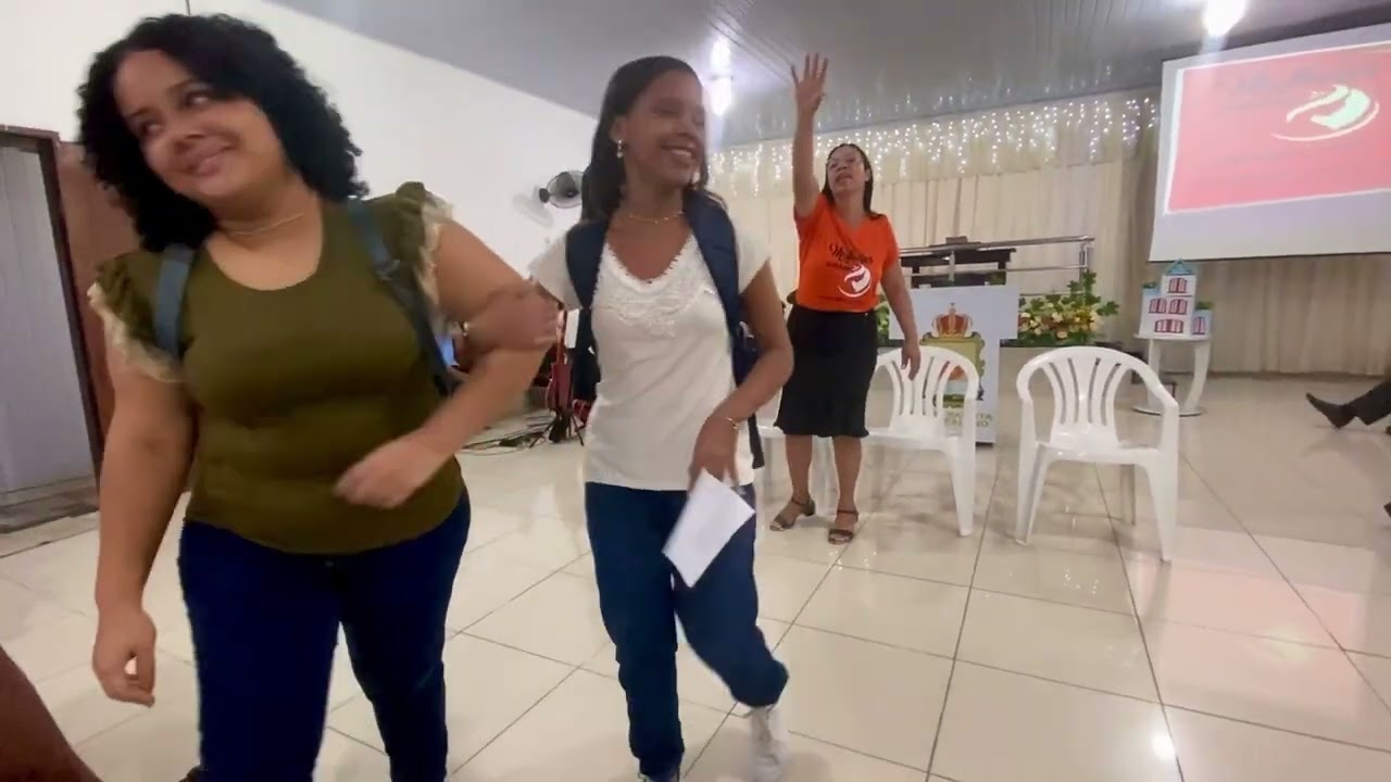 A mulher sábia e a mulher tola. ( Peça evangélica)