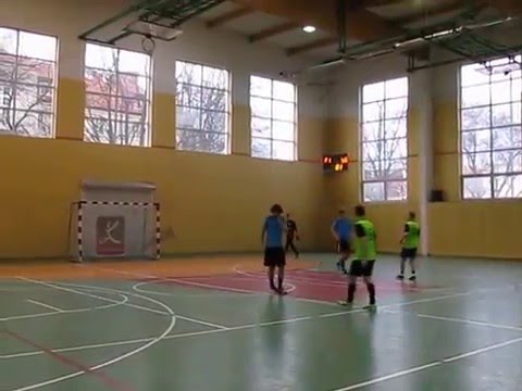 StrefaFutbolu.pl: Legendarni FF - Nieobliczalni