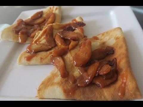 Recette 8 crêpes aux pommes caramélisées/french pancakes with caramelized apples