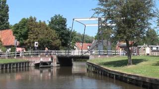 preview picture of video 'Sailing through Bolsward-watch for the bridge keeper'