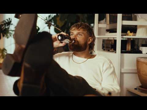 Leave The Lights On - Kevin Powers