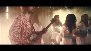 The Polyphonic Spree : Hold Yourself Up (OFFICIAL)